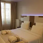 Hotel Mercure Opera Faubourg Montmartre 4*