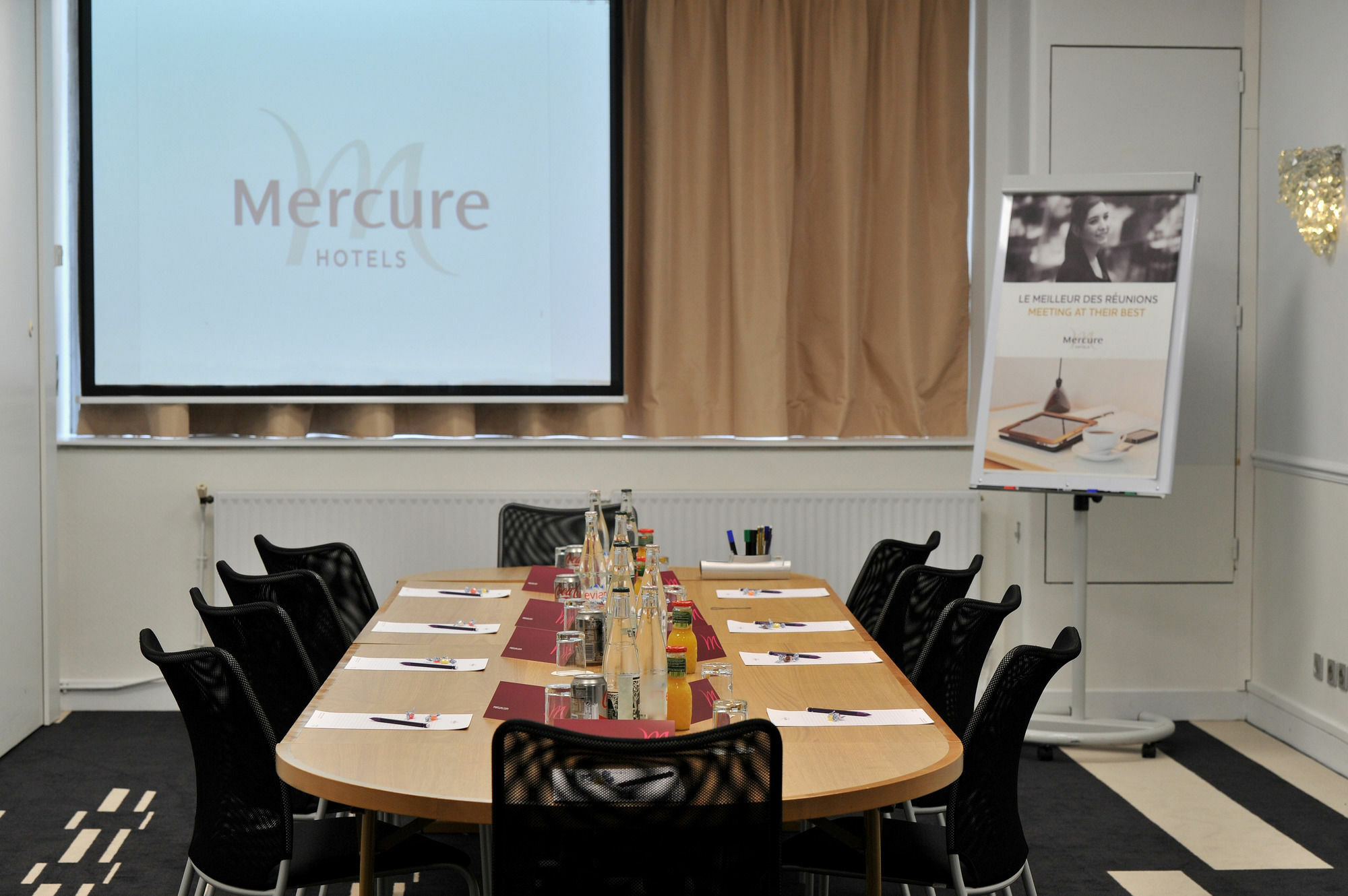 Hotel Mercure Opéra Faubourg Montmartre Parigi