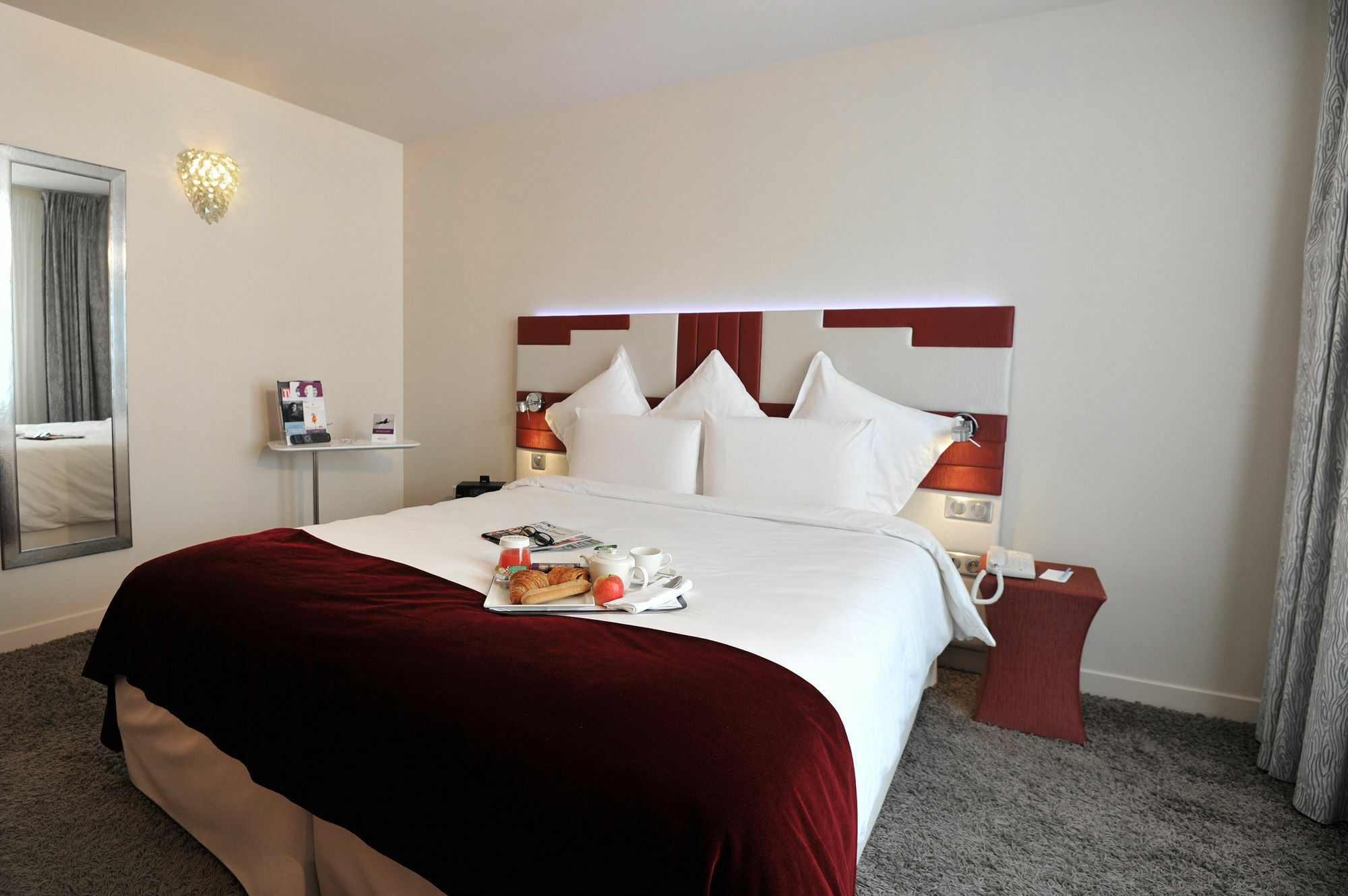 Hotel Mercure Opéra Faubourg Montmartre Parigi