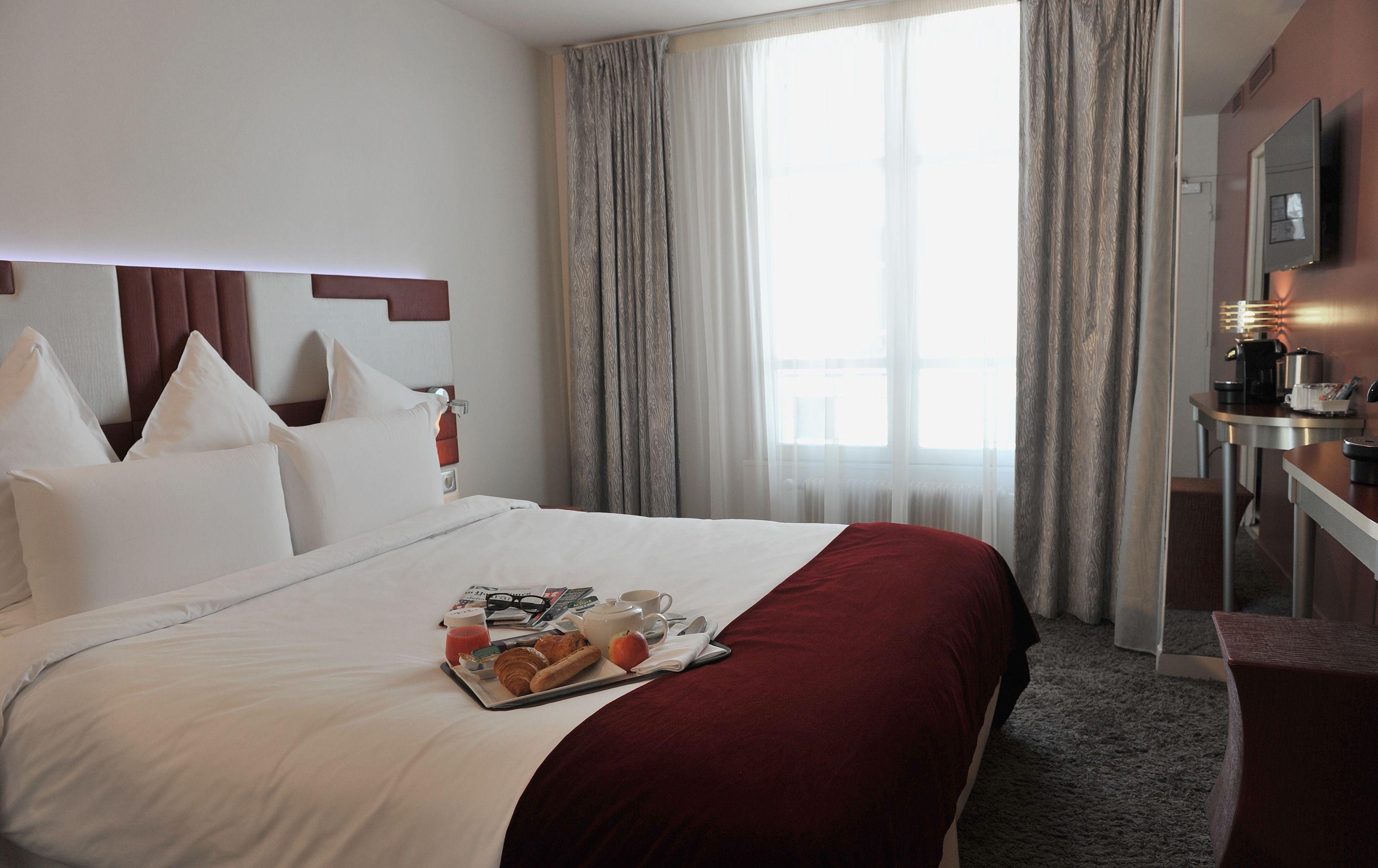 Hotel Mercure Opera Faubourg Montmartre 4*